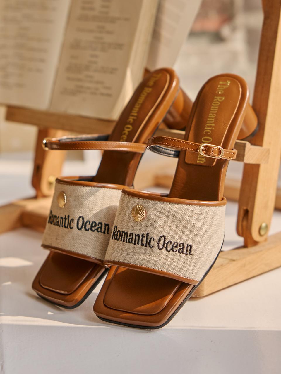 Ocean sandal  (Camel)