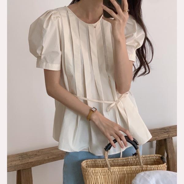 르누보 웨어 핀턱 반팔 블라우스 퍼프 소매 허리끈 백트임 블라우스