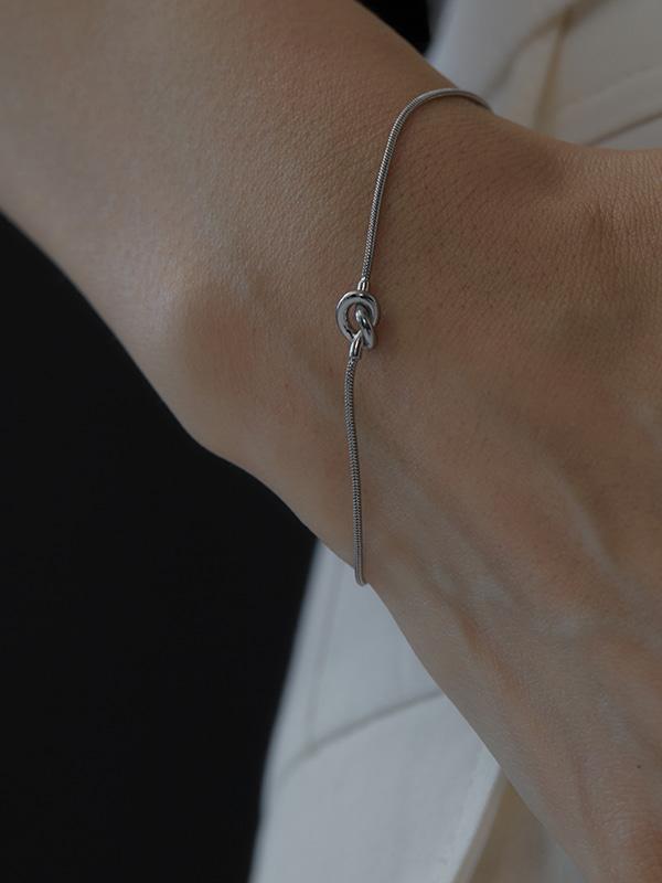 Pretzel Bracelet