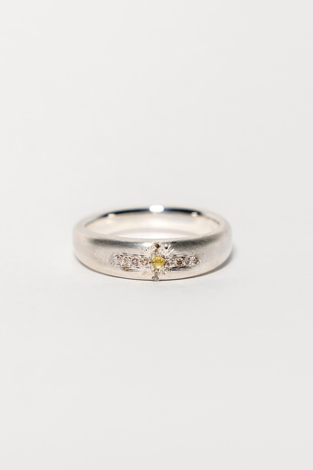 CROSS RING
