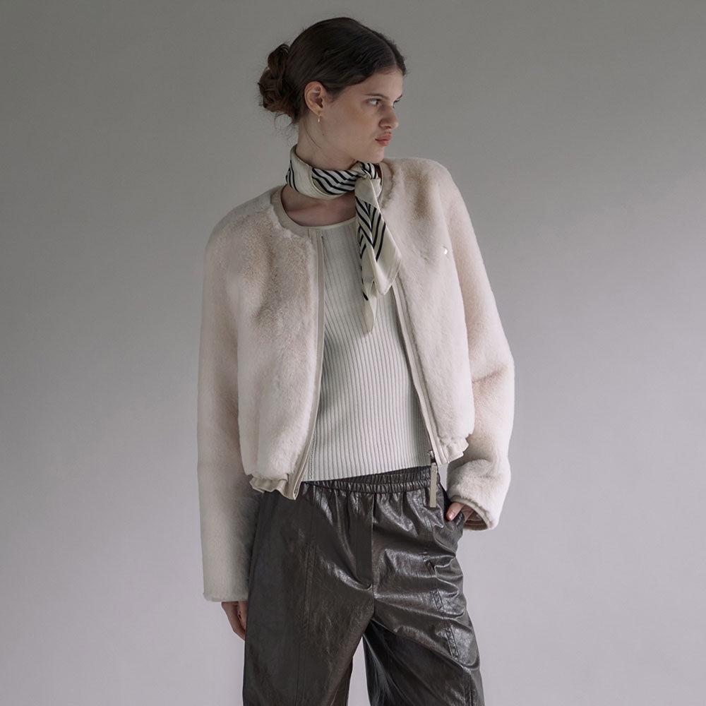 Round Neck Zip Up Fur Jacket SM3WJ434-03