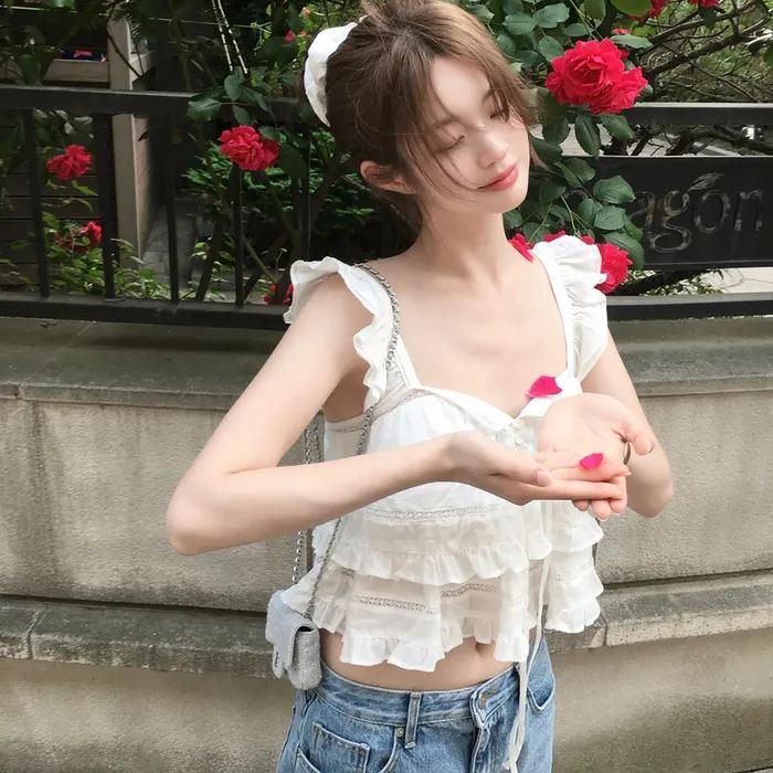 Velora Frill Wing Sleeveless Blouse