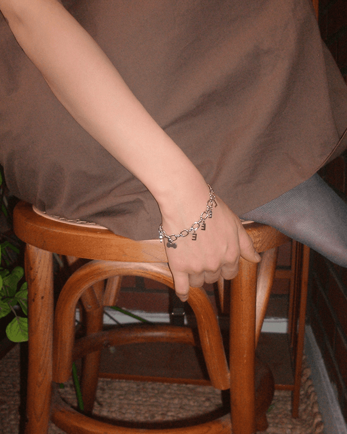 ℒℰℰℰ ⑅✿ Bracelet