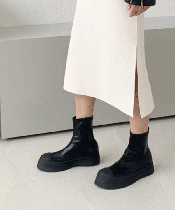 리븐 키높이 통굽 스판 앵클부츠(1color/4cm)