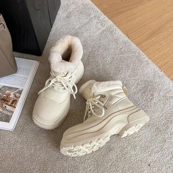 뉴먼트 퍼안감 키높이 워커