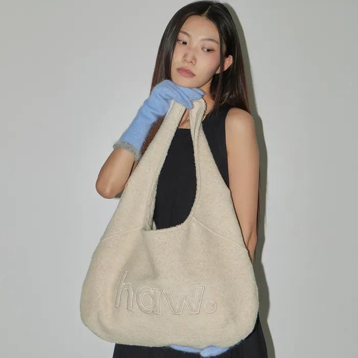 [29CM단독] wool pebble bag (IV)