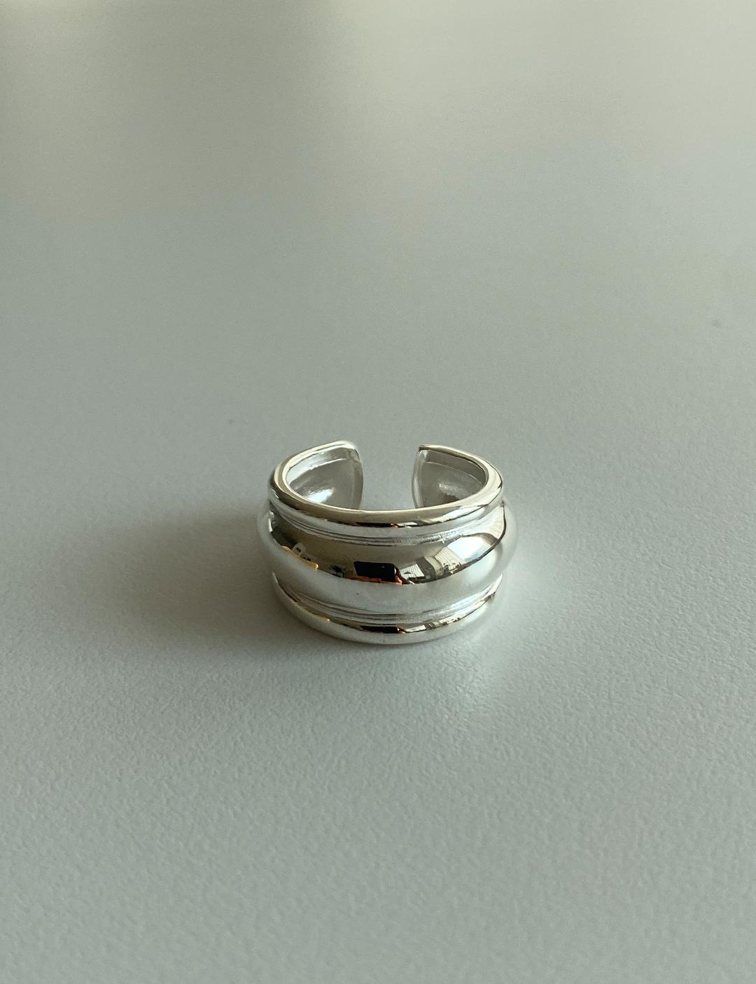 Bold Line Open Ring