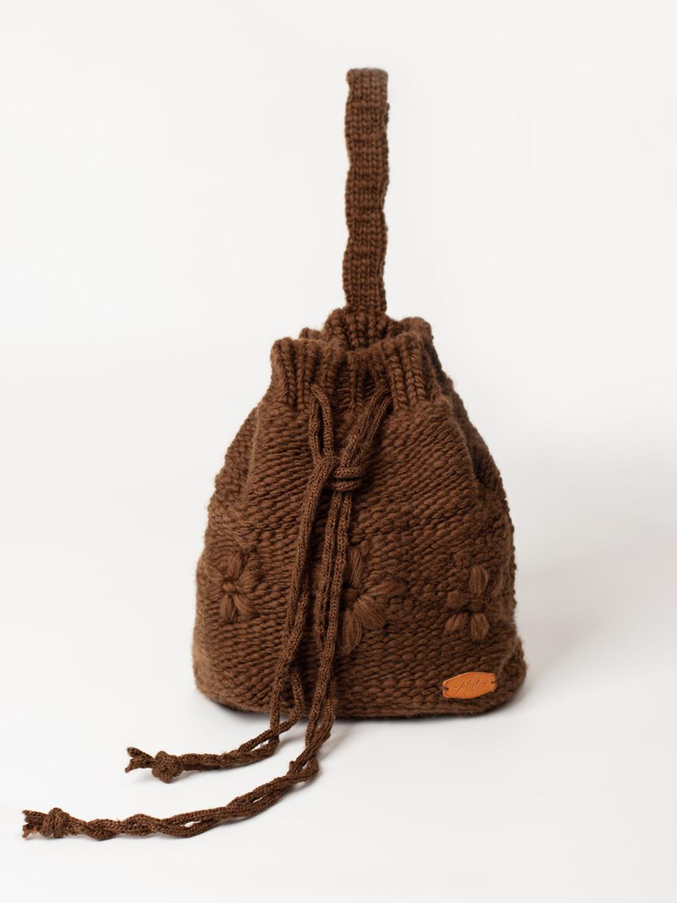 Appliquer knit bag (Brown)