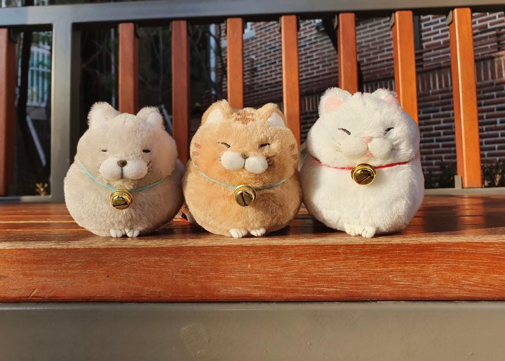 어뮤즈 히게만쥬 고양이 인형 키링