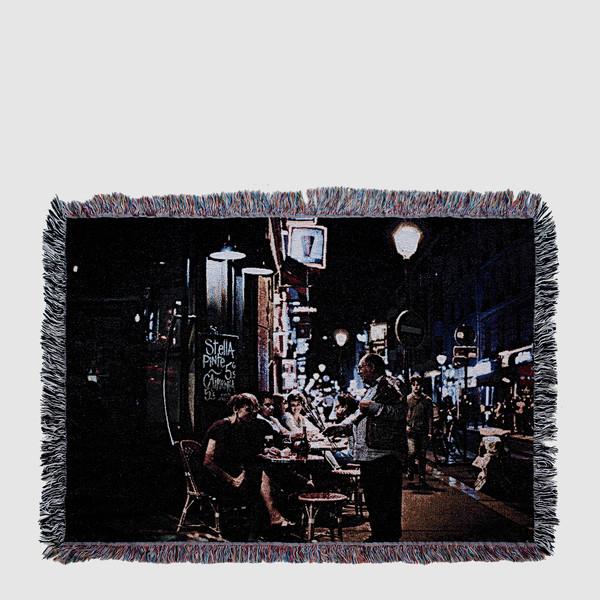 blanket_serving flower