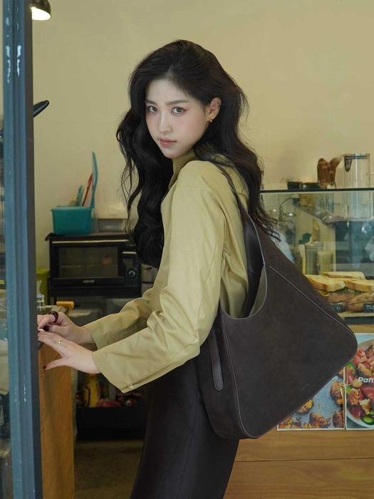 [유니 PICK][단독][5차 리오더]Plaque Hobo Bag Suede 플라크 호보백 스웨이드 (3 Colors)