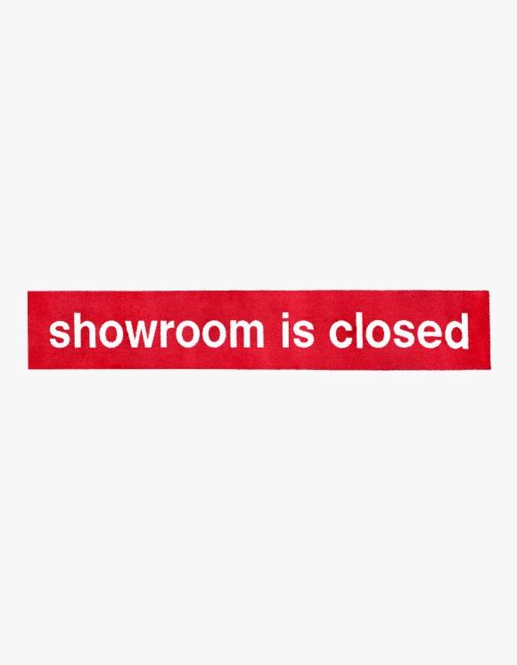 Showroom is closed Doormat - Red