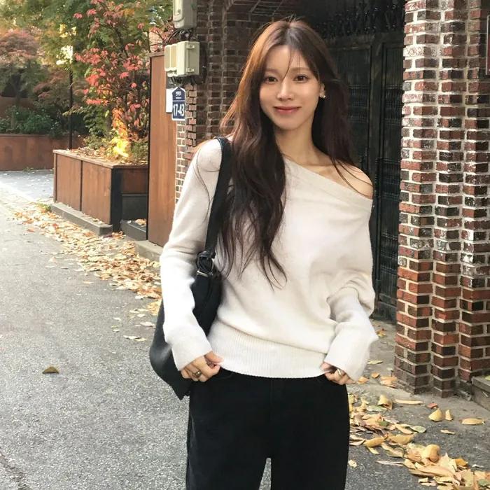 [유진 착용][3차 리오더]Baby Alpaca One-Off Shoulder Knit Top[LMBEWIKN301]-Cream