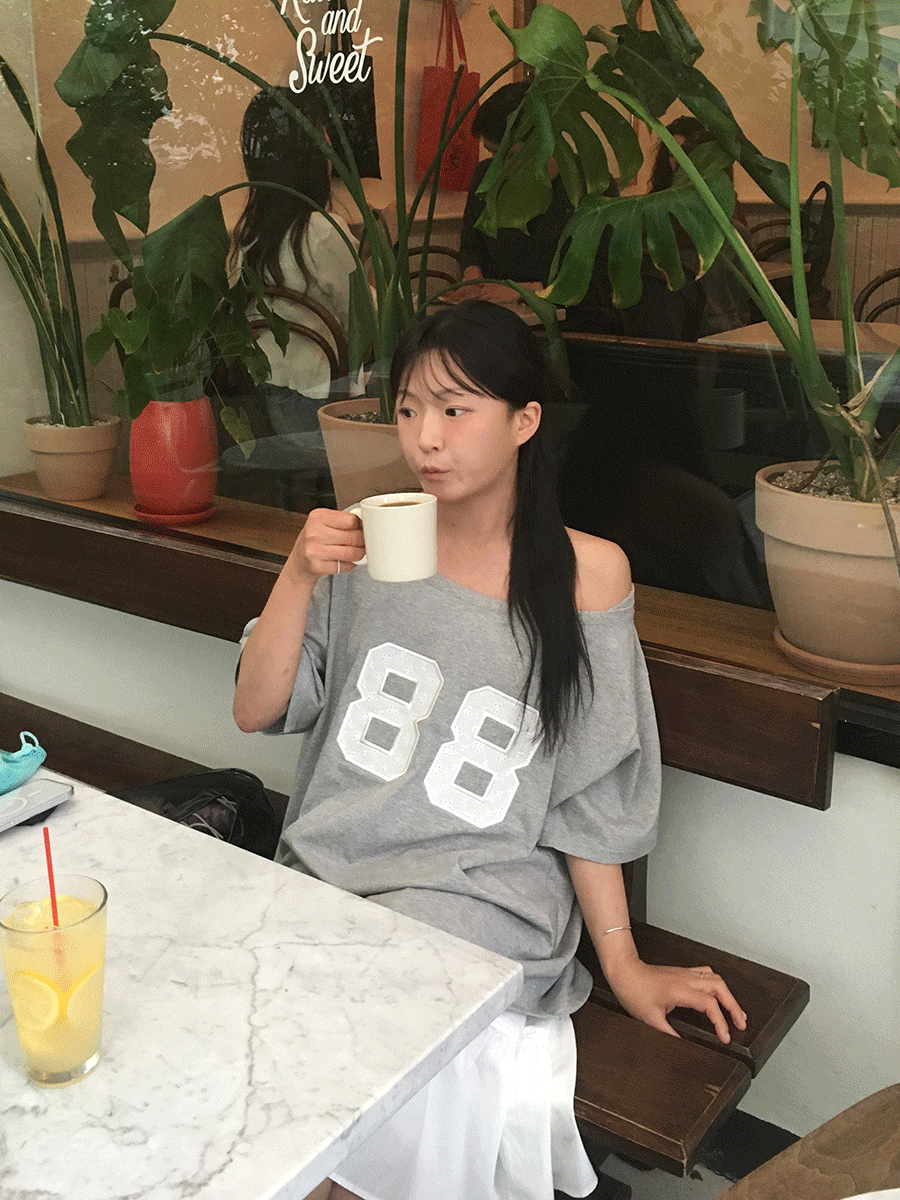 위튼 오프 반팔 티셔츠