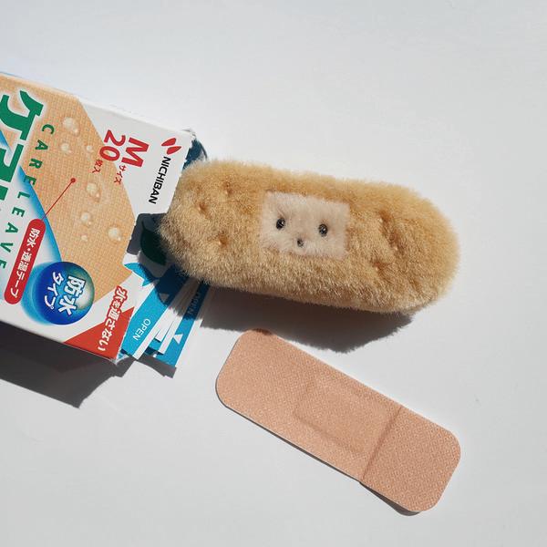 포실포실 반창고