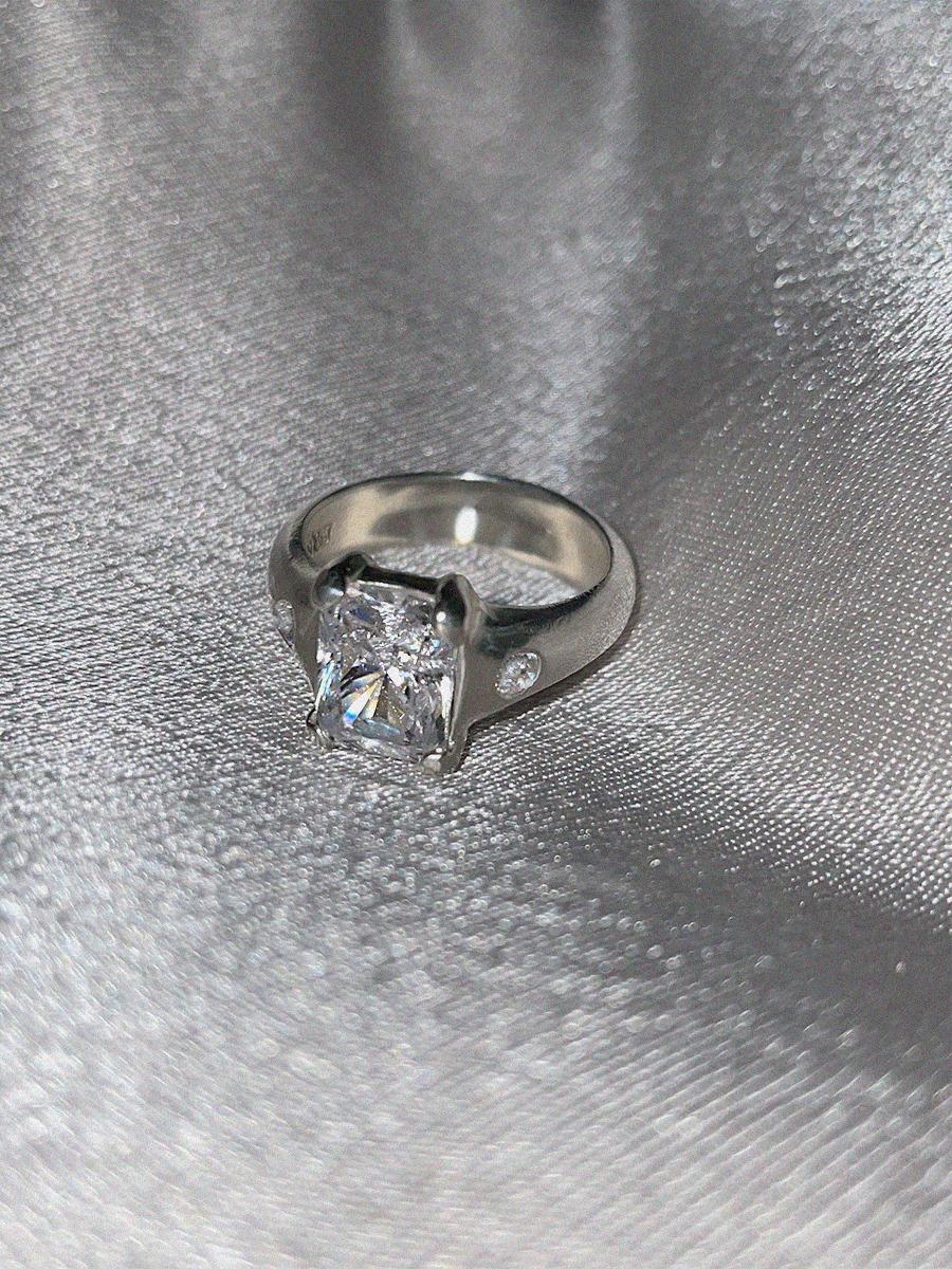 HAILEY RING