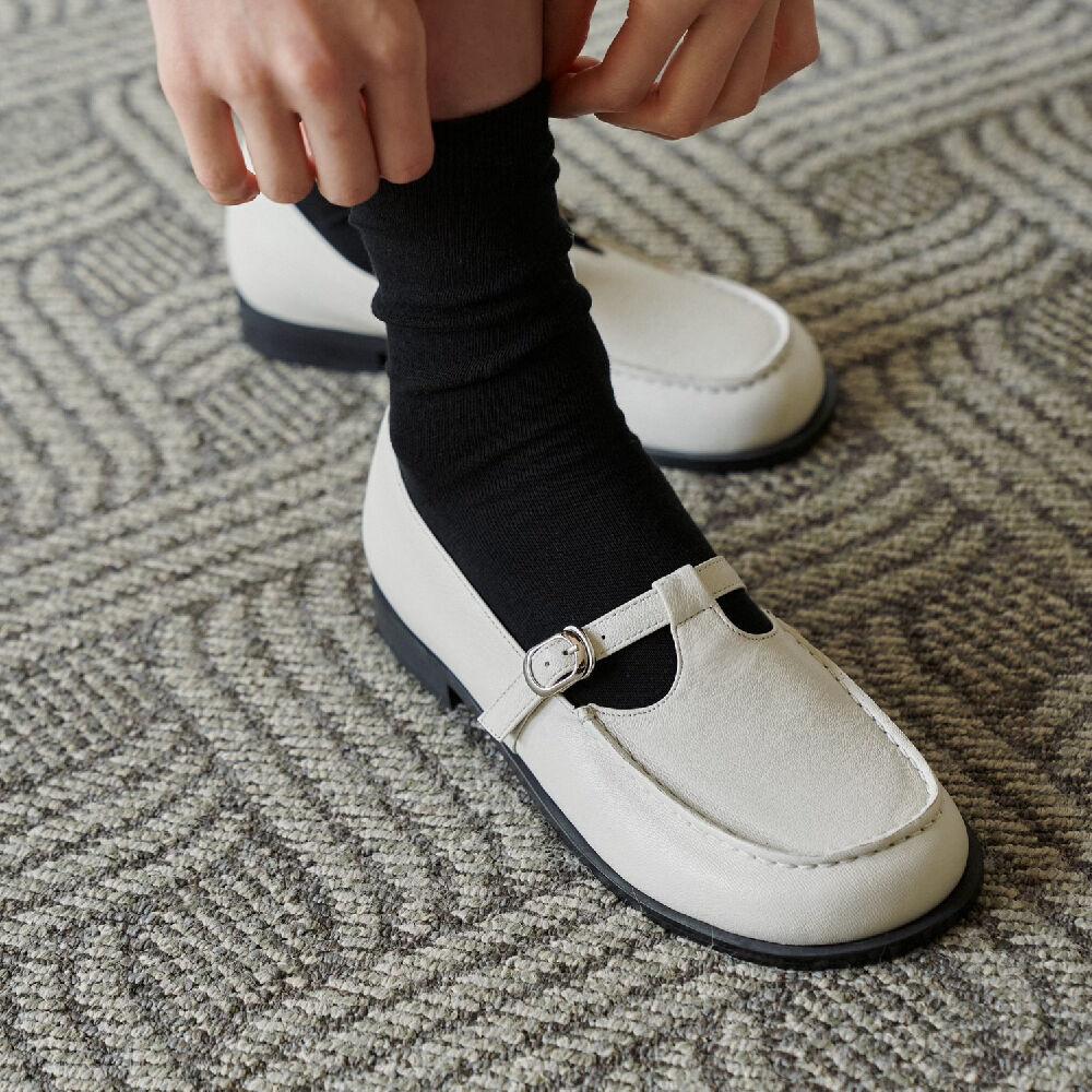 classic buckle loafer (ivory)