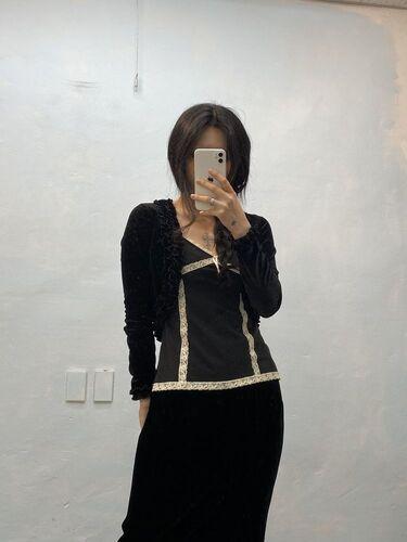 Le Fumoir black velour cardigan