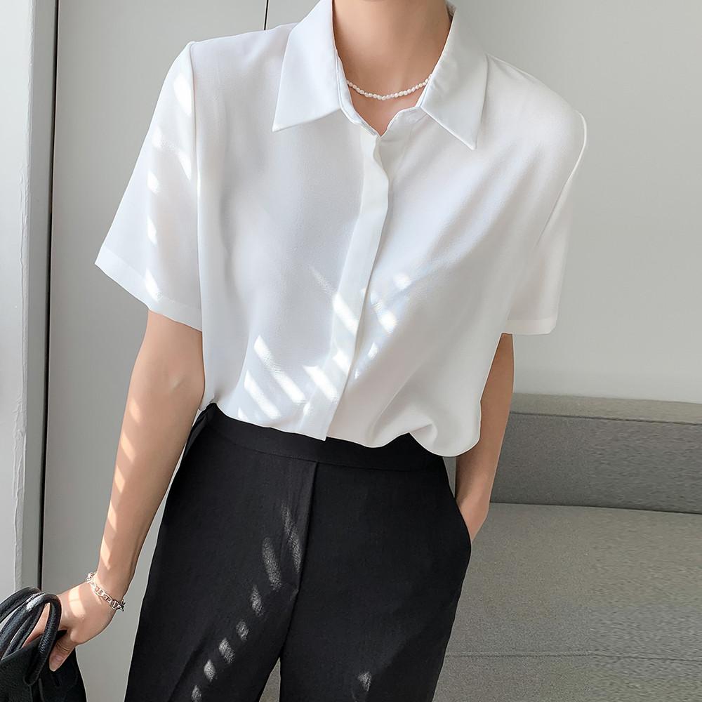 링클프리 반팔 히든버튼 블라우스 데일리 오피스룩 여름 블라우스셔츠 면접룩 주름없는 찰랑핏