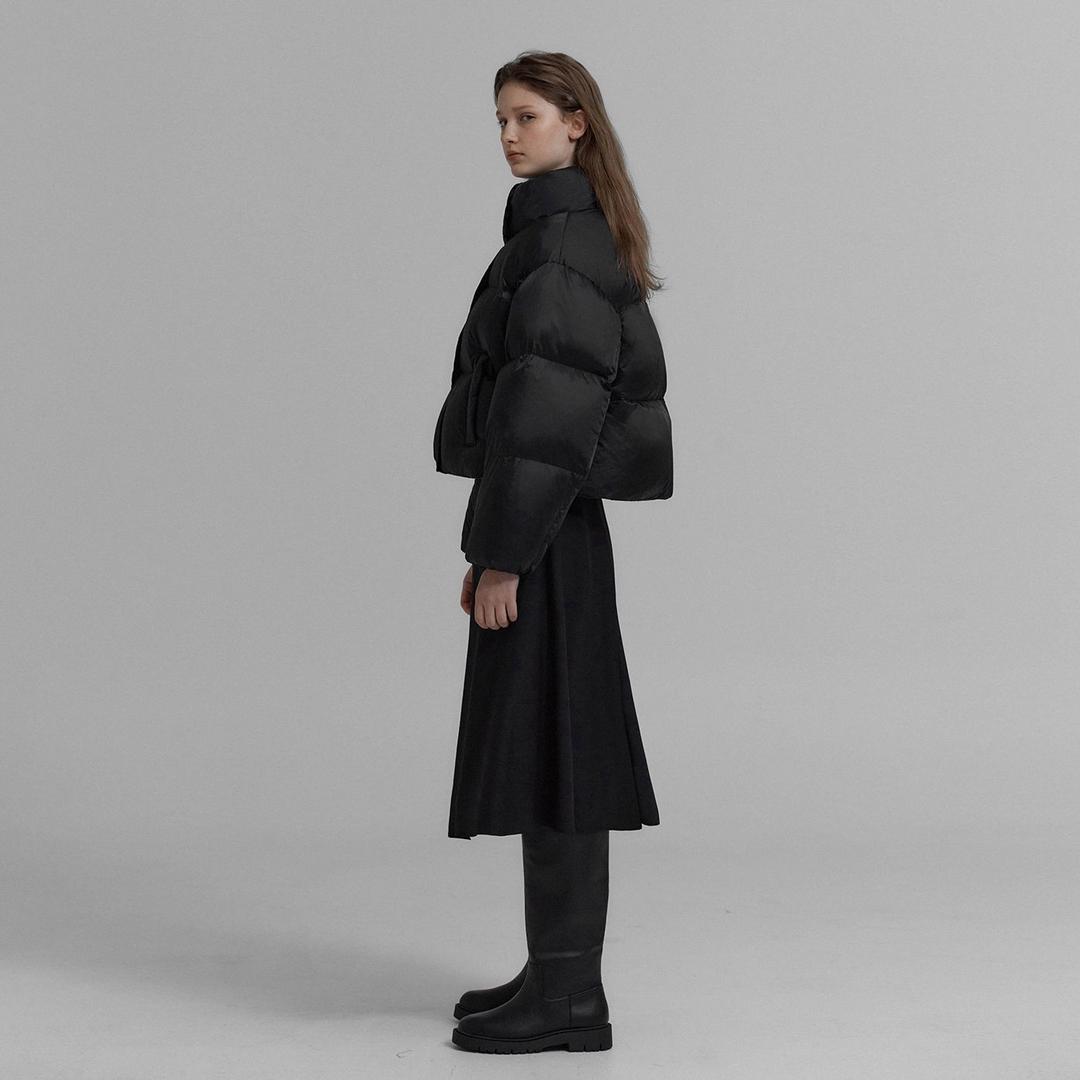 Cropped down puffer (Black)