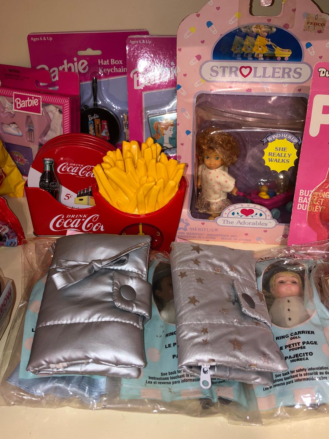 fluffy wallet (silver ribbon)