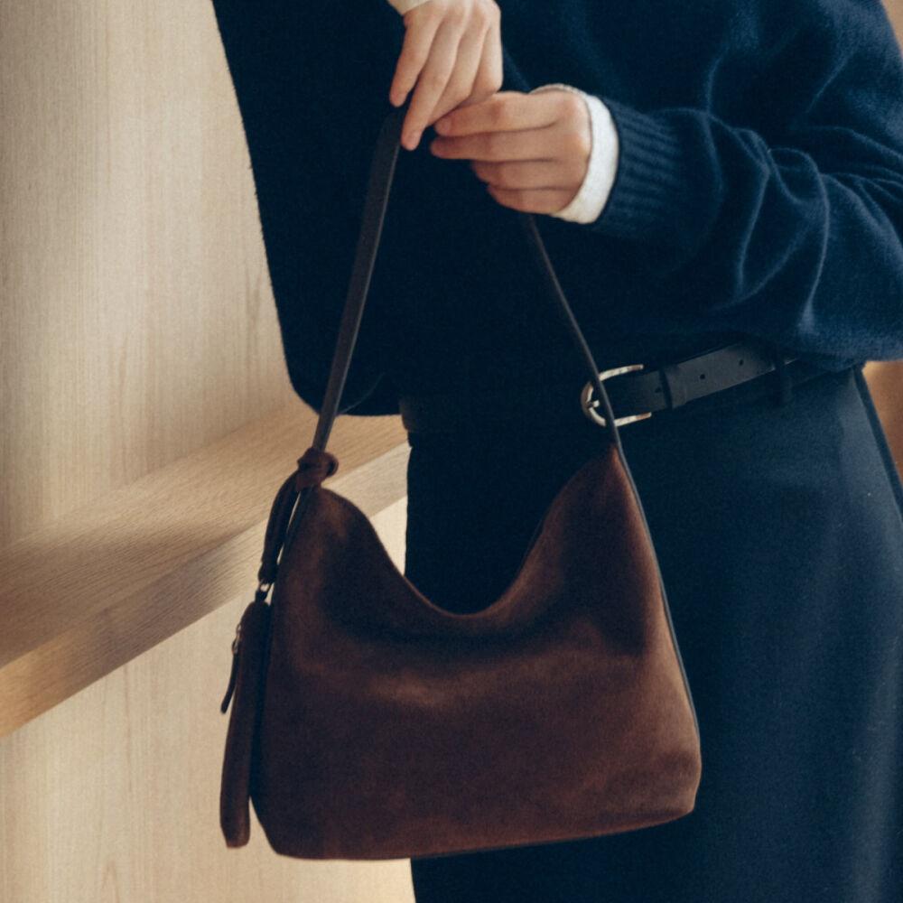 [10/4순차출고]Mini pulpy hobo bag Suede Chestnut