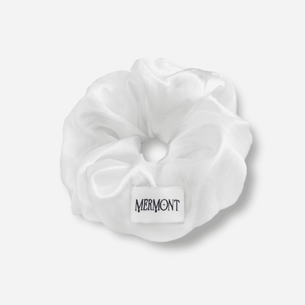 satin glow scrunchie (milk ivory)