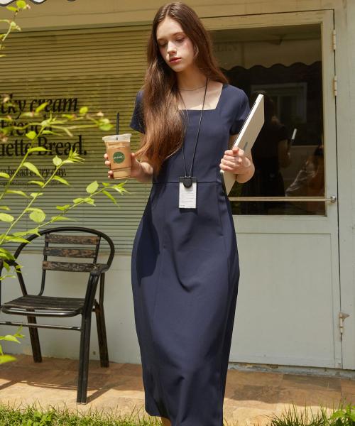 리아 스퀘어넥 롱 원피스 (네이비)