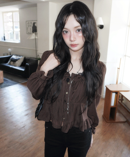 [러블리/데일리🧚‍♂️] 고드 프릴 셔링 블라우스-4color