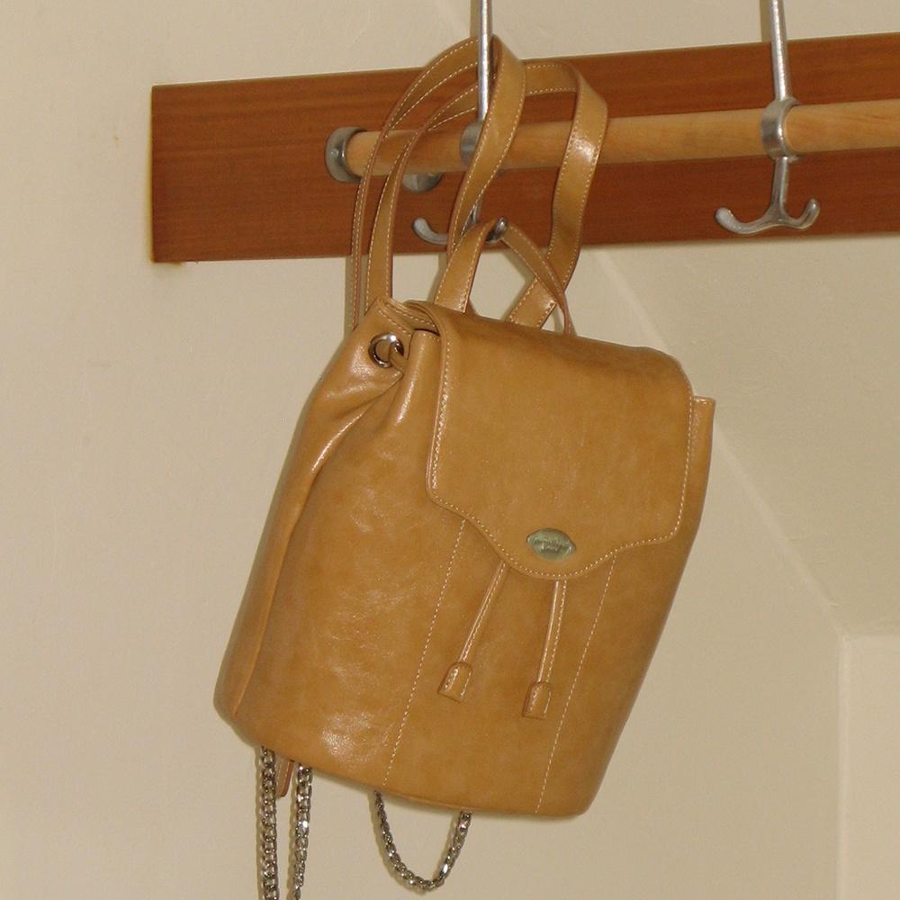 fle backpack - caramel