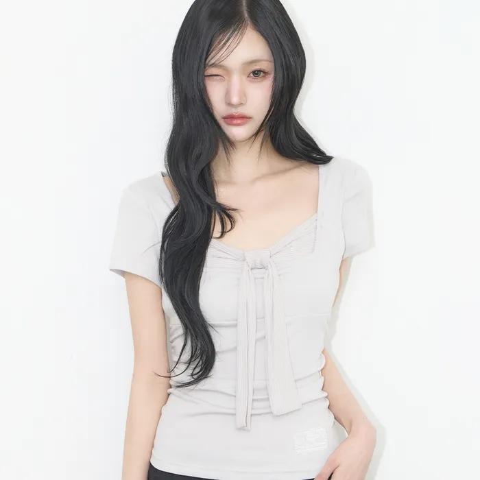 레이어드 리본 타이 티셔츠 그레이