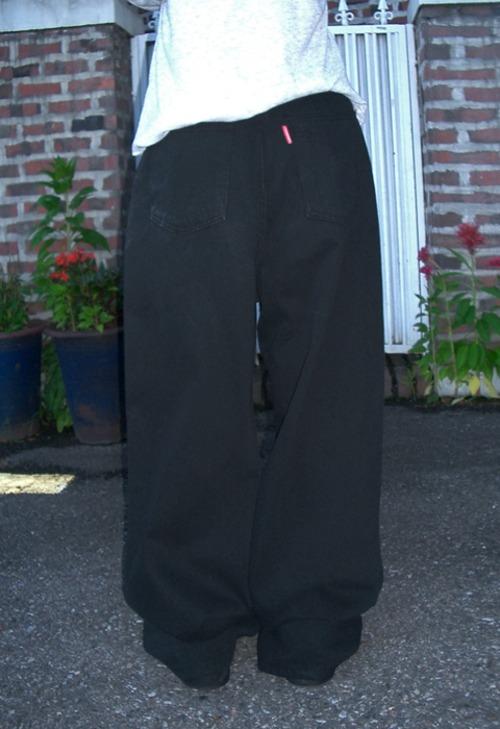 이즈이즈 Nerd Daily Cotton Pants