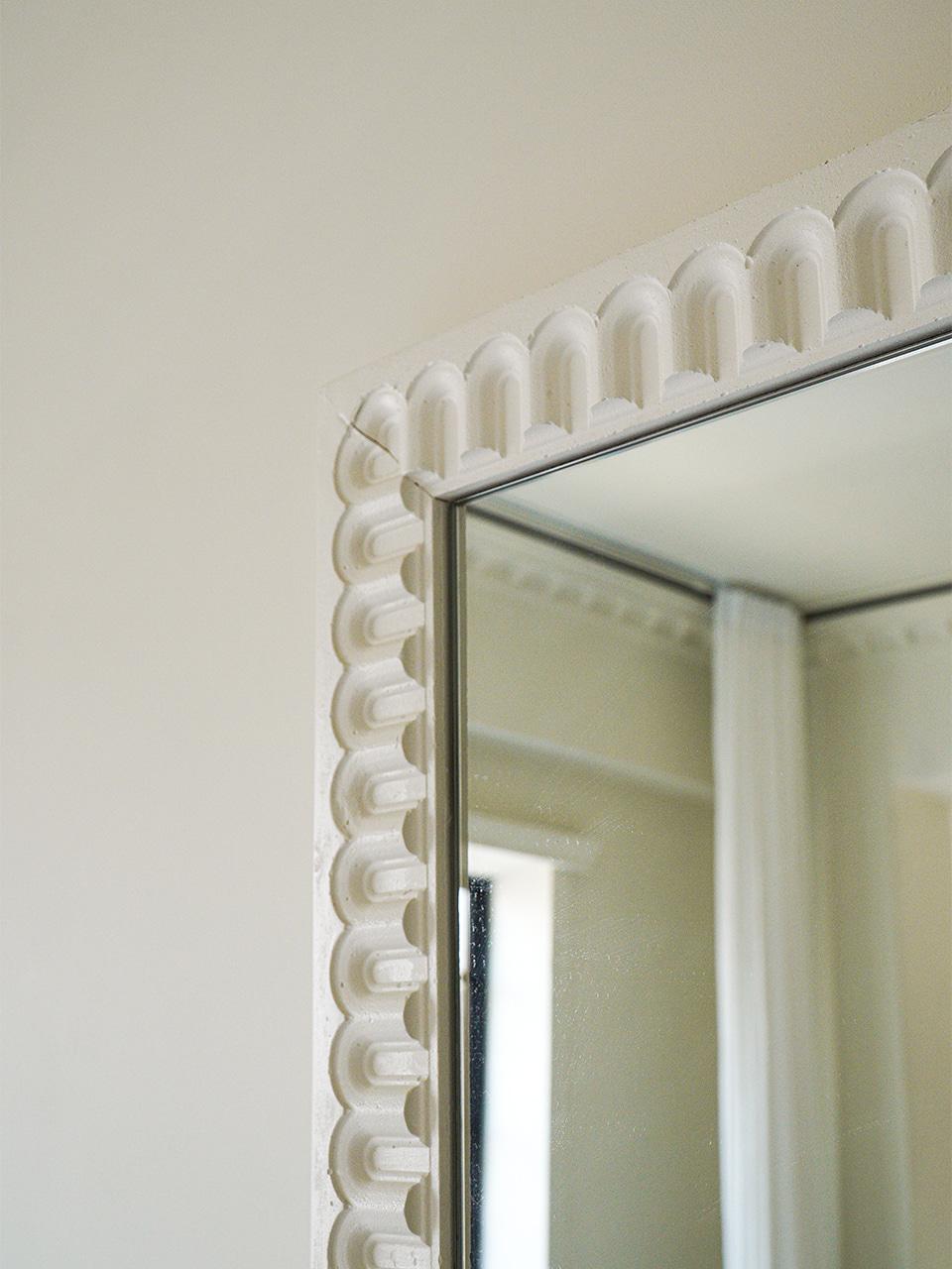 Molding Floor Mirror D
