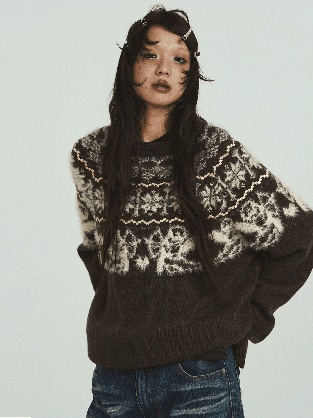 Wool crewneck pullover knit