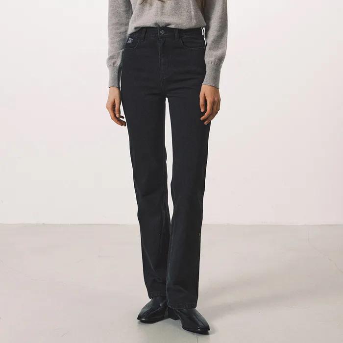 [메리지히pick, 1차리오더] 리벳 포인트 스트레이트 데님 팬츠_BLACK