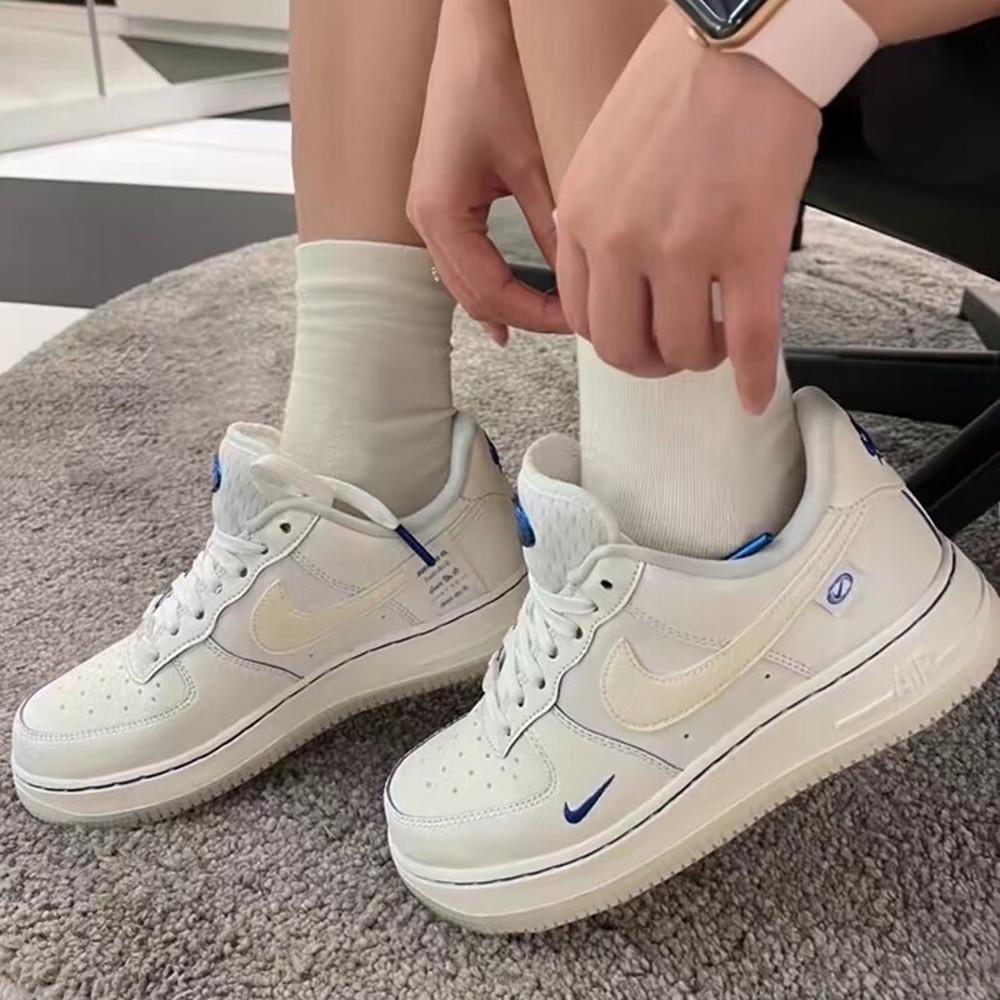 나이키 우먼스 에어포스1 리플렉티브 FB1839-111