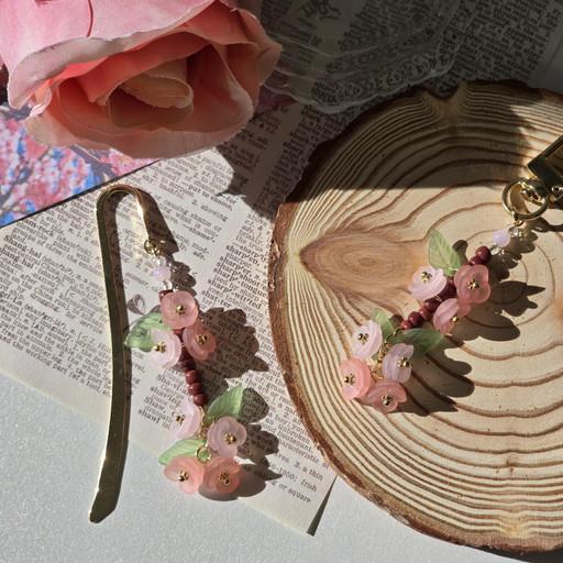 4월 탄생화🌸벚꽃가지나무 책갈피🌸 키링폰스트랩