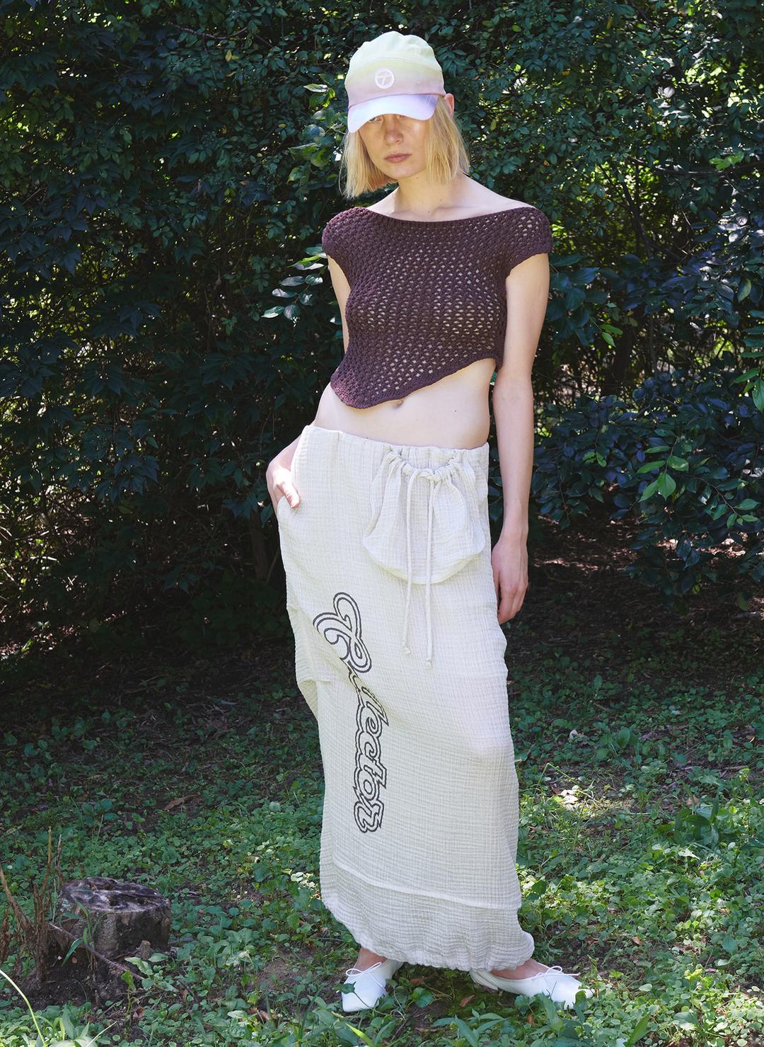 LETTERING PATCH POCKET SKIRT, BEIGE