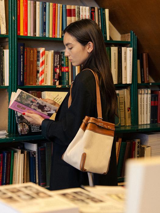 4th_ one shoulder bagpack_cream