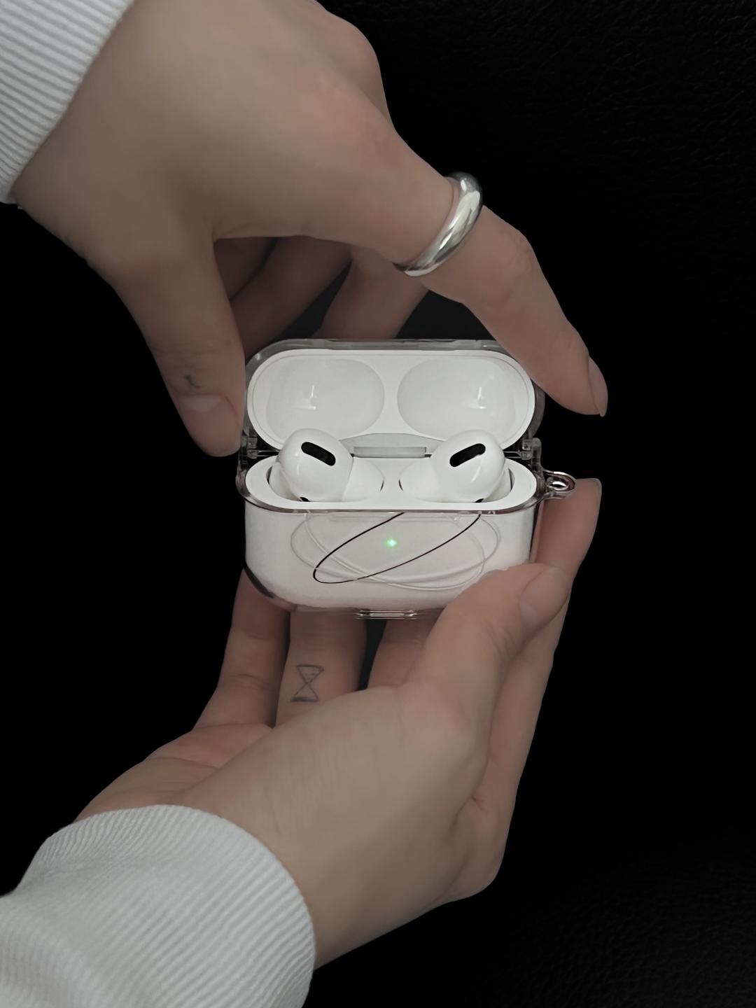 Tangle Airpods Case