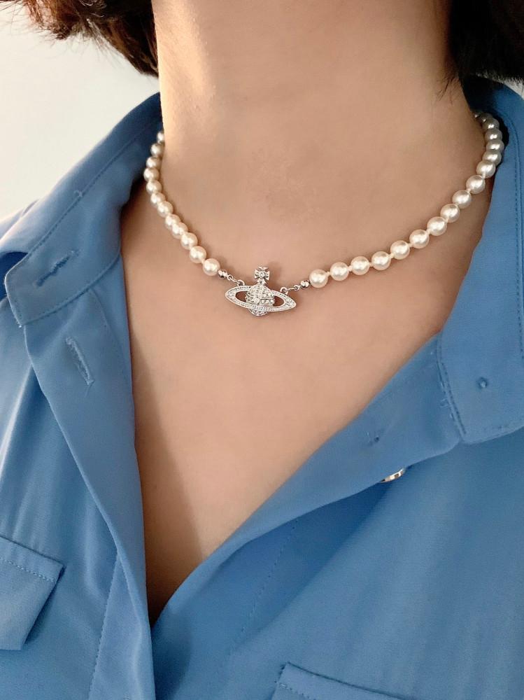 (영국직배송) 비비안웨스트우드 미니 바스 릴리프 진주 초커 목걸이