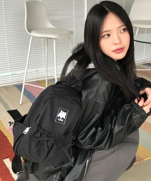 캣세이브더월드(CATSAVETHEWORLD)  [무센트 X 캣세월 콜라보] 보니 리본 셔링 미니 백팩 (남녀공용) - 사이즈 & 후기 | 무신사