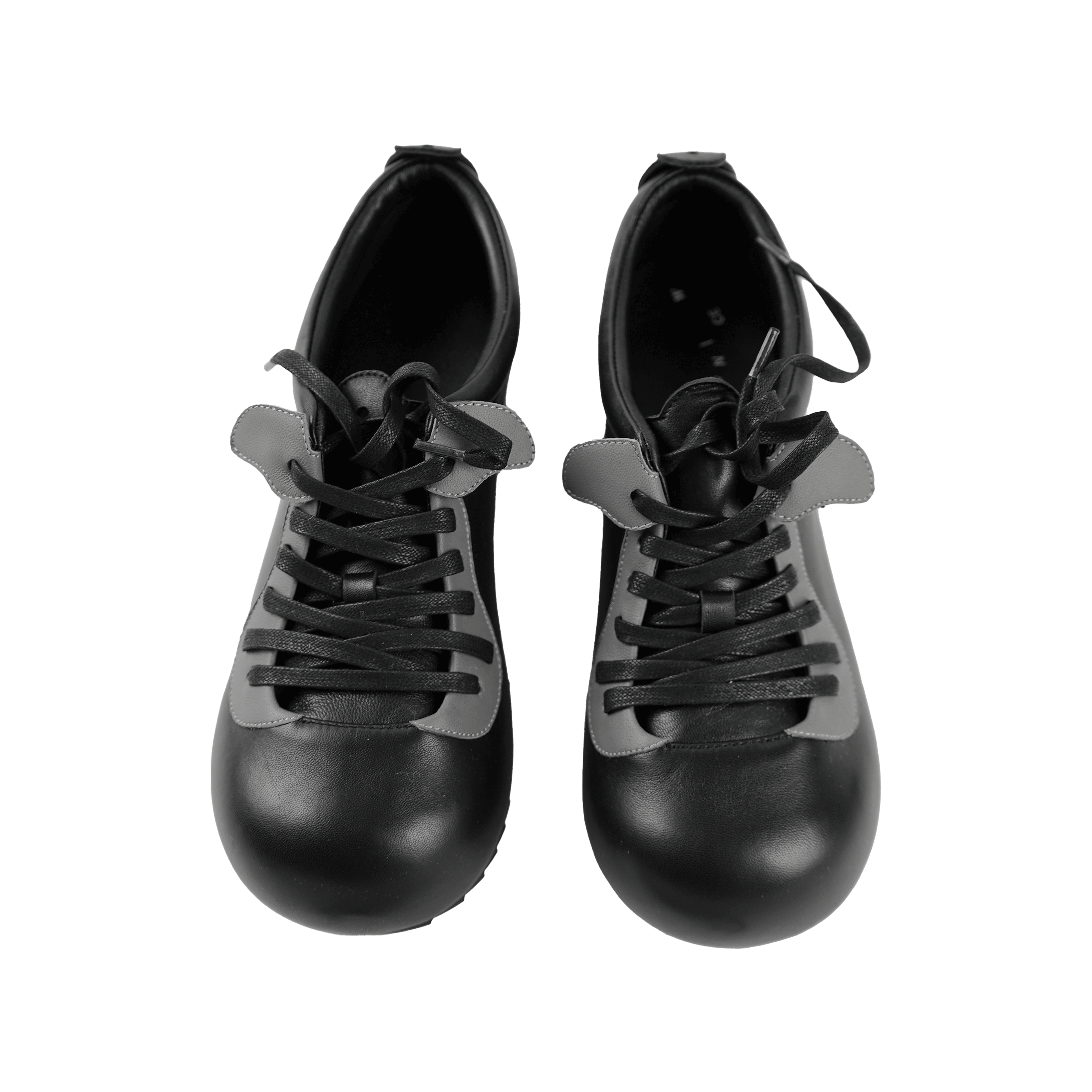 hangtag sneakers