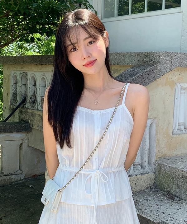 쇼퍼랜드 [MADE][landearing][자체제작]플라워 버튼 레이스 썸머 핀턱 스트링 나시 블라우스