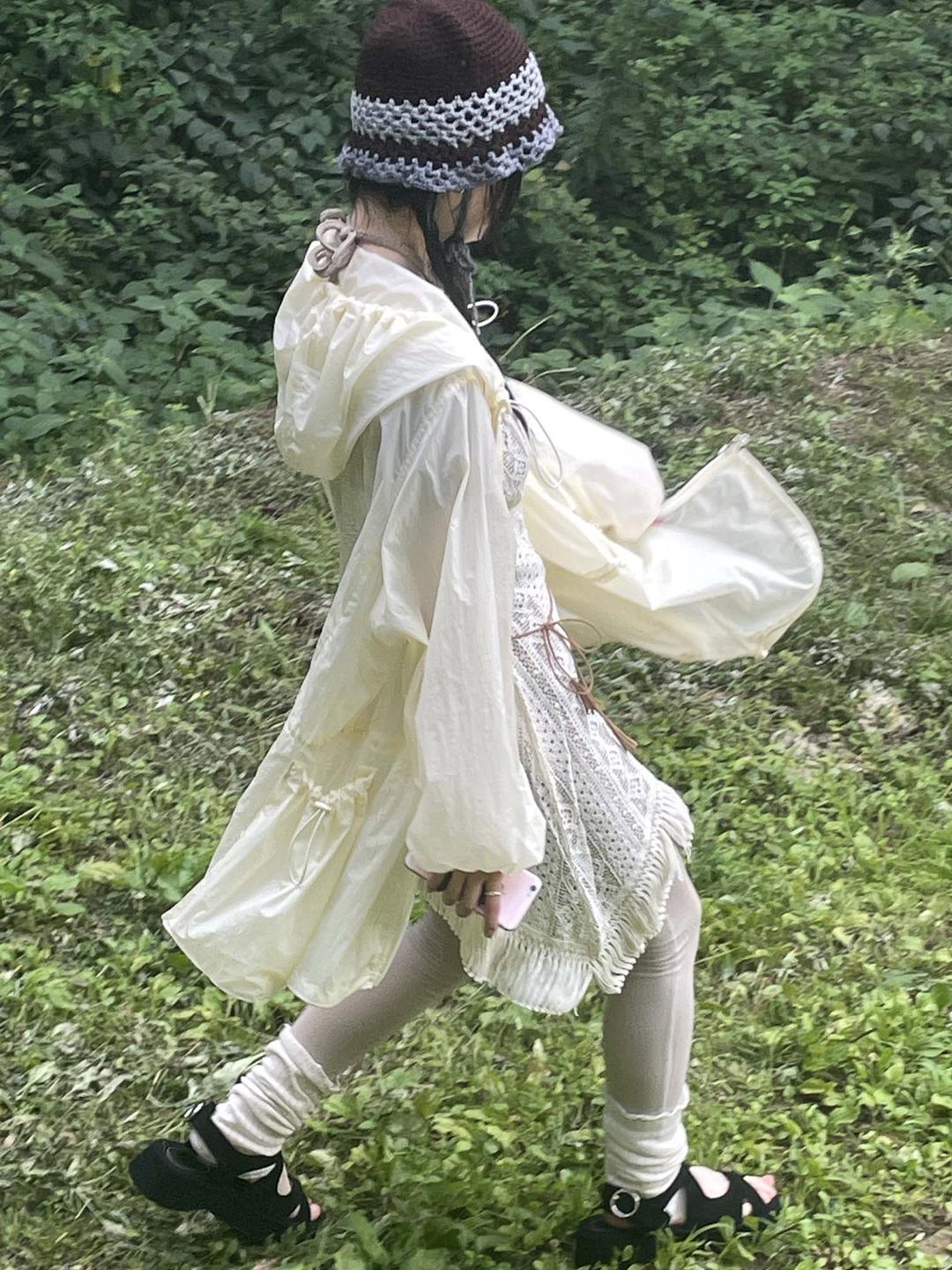 elf rain hood jumper