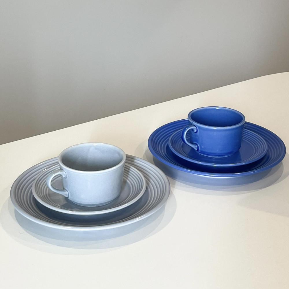 카네수즈 실키본머그 홈파티 집들이 카페 일본 브런치 플레이트 접시 블루색상 340ml