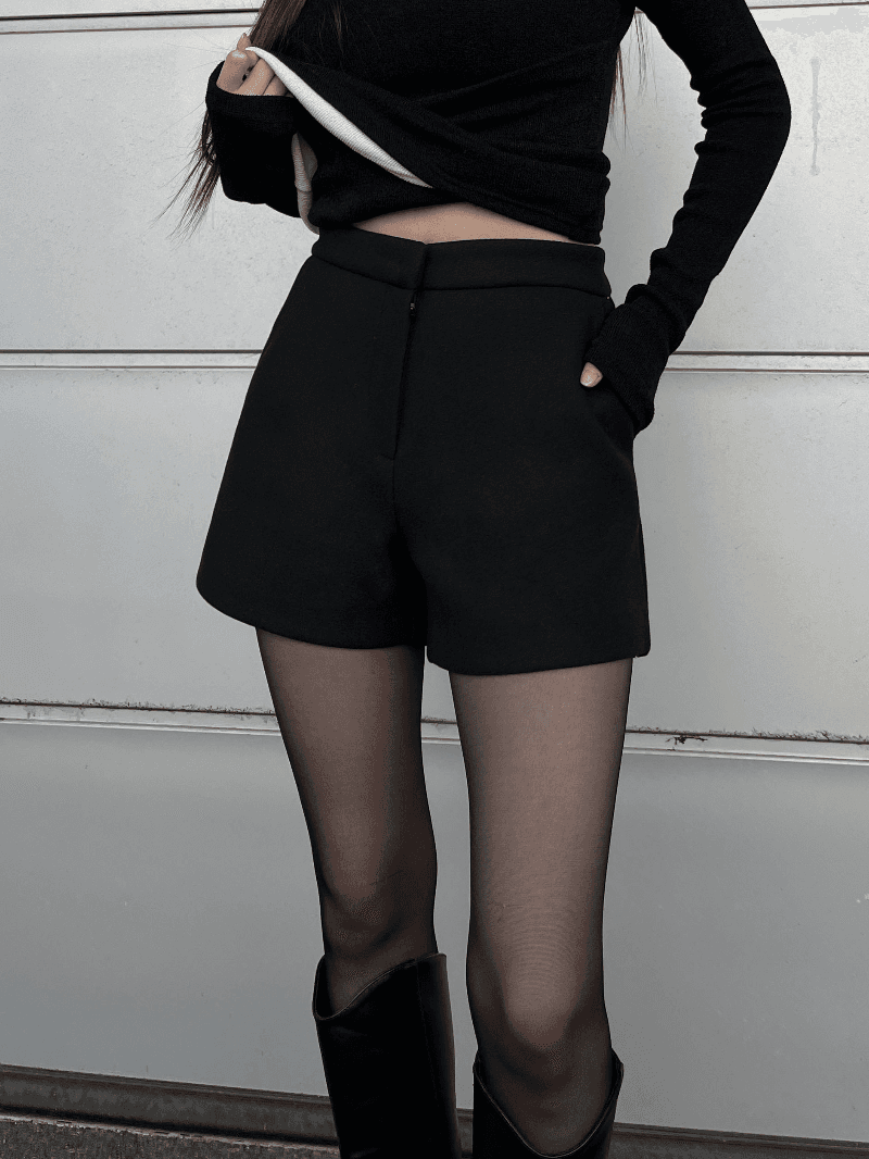 Wool Short Pants