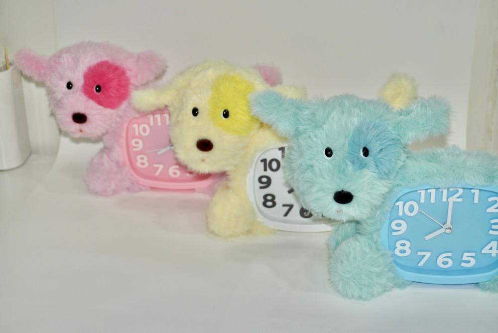 Thinking Puppy table clock