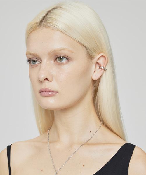 Stud silver earcuff