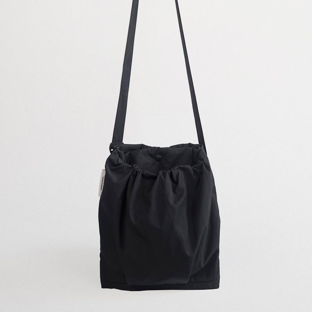 [콘트스튜디오] 쿼카 미니백 2.0 (Midnight black)